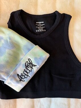 Ambiance Black Ribbed Crop Tank $1 bundle!